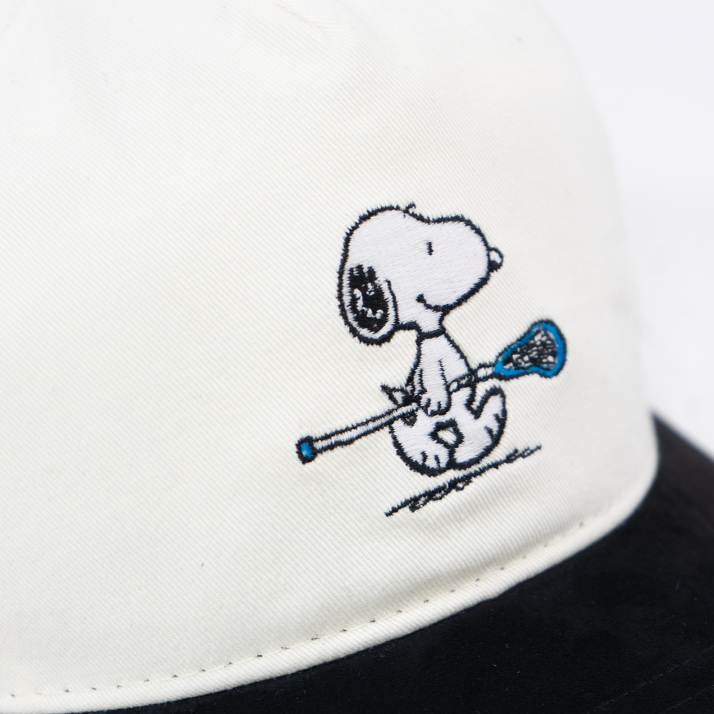 LU X Peanuts Snoopy Trucker Hat