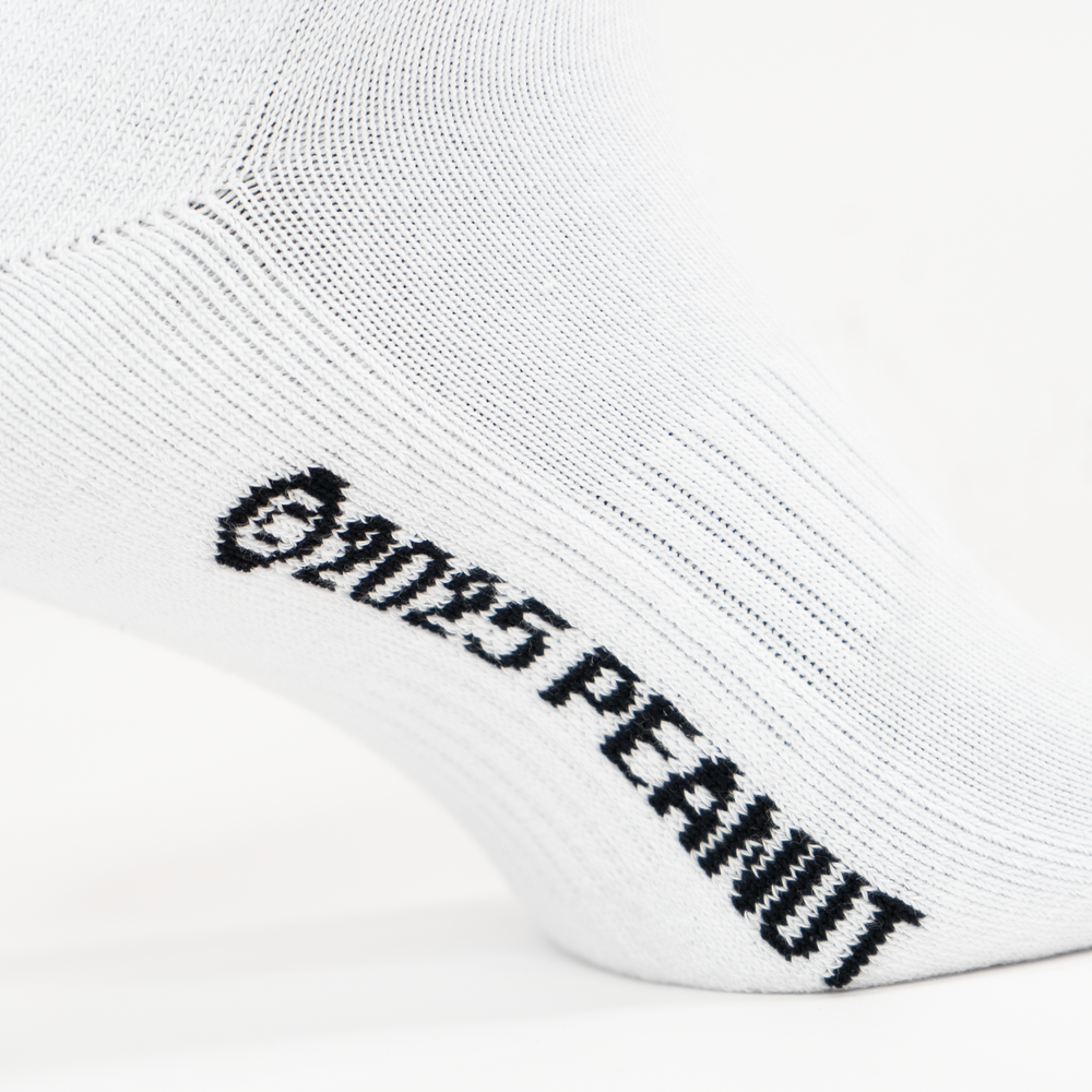 Peanuts Snoopy Lacrosse Quarter Socks